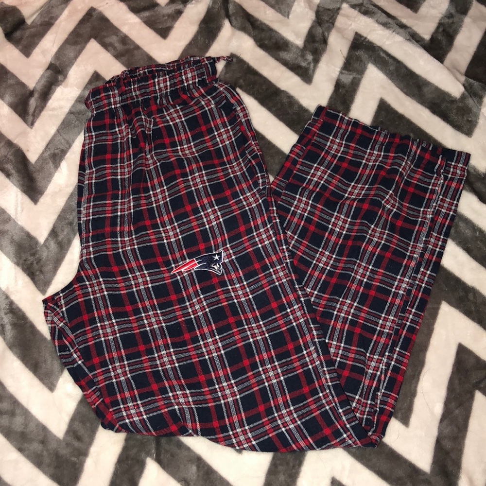 Patriots plaid pants!
